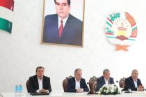 Дар Конибодом вазъи соҳаи кишоварзӣ ва рафти ҷамъоварии пахта баррасӣ шуд