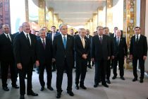 Сарвари давлат Эмомалӣ Раҳмон аз Фестивали таомҳои миллӣ, ҳунарҳои мардумӣ ва намоиши маҳсулоти саноатию кишоварзии давлатҳои ИДМ дар Туркманистон боздид намуданд