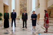 Роҳбарони парламентҳои давлатҳои Осиёи Марказӣ  бо шоҳкориҳои Театри миллии Тоҷикистон шинос шуданд