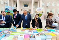 «КОРВОНИ КИТОБ-2026».  Беш аз 6 ҳазор нусха китоб ба шаҳру ноҳияҳои минтақаи Кӯлоб ройгон тақдим мегардад