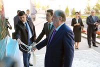 Пешвои миллат Эмомалӣ Раҳмон бинои нави Маркази аутизми шаҳри Душанберо мавриди истифода қарор доданд
