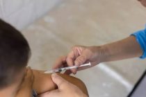 Дар Тоҷикистон Рӯзҳои иммунизатсияи иловагӣ бар зидди бемориҳои сурхча ва гулафшон оғоз гардид