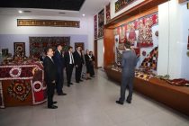 Дар Осорхонаи миллии Тоҷикистон барои омӯзгорон сайри идонаи осорхонавӣ ташкил гардид