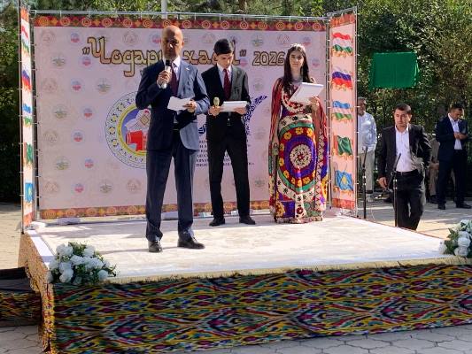 Ҷашнвораи ҳаштуми байналмилалии театрҳои лӯхтак «Чодари хаёл» оғоз гардид